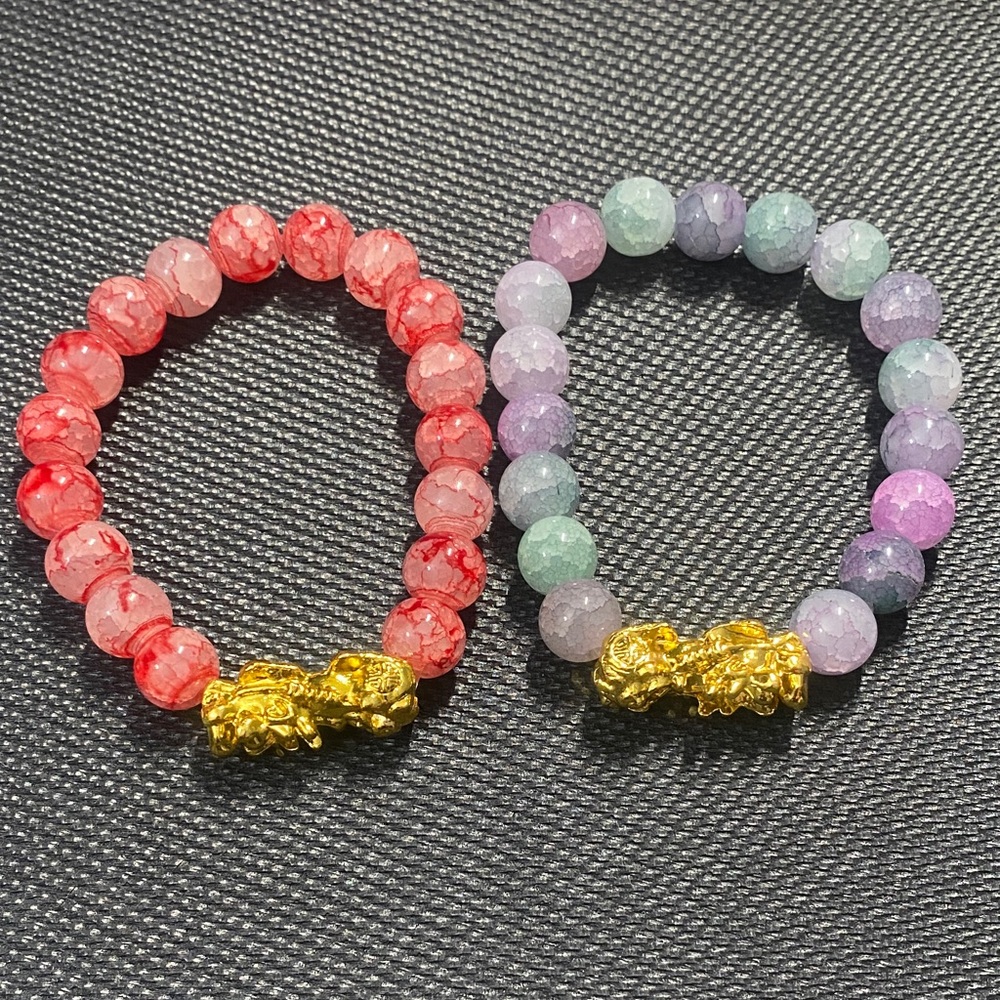 Red and Purple Beaded Bracelets with Gold Accents (Piyao)